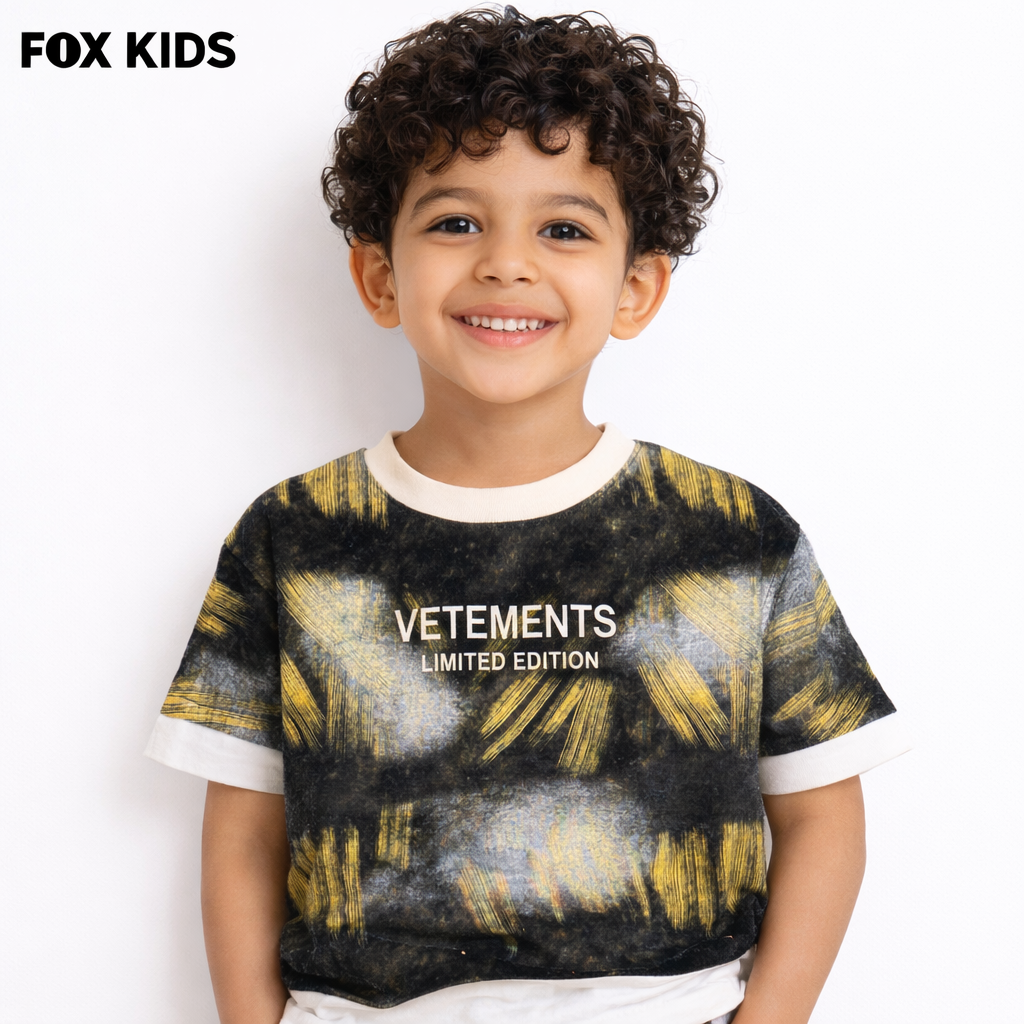 Fox Kids تيشرت أولادى بلون زاهٍ مع تصميم مريح للارتداء اليومي في الأطفال.