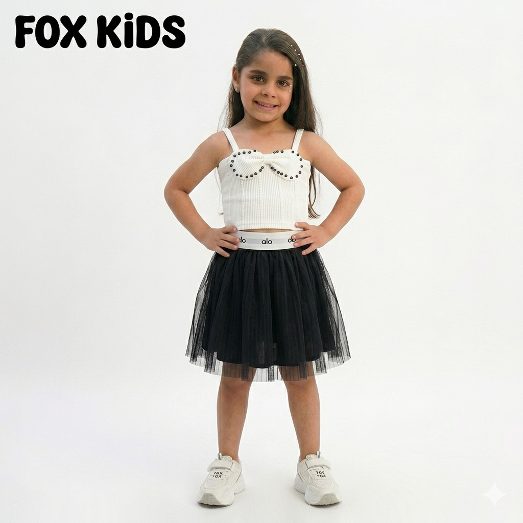 Cute girls' romper with pockets from Fox Kids, featuring a soft fabric and playful design perfect for everyday wear.